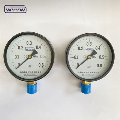 قاب فولاد سیاه عمومی 100mm پایین استاندارد M20X1.5 مانومتر لوله بوردون 1.6 mpa