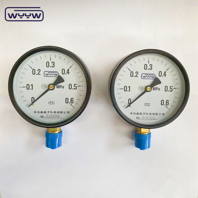 قاب فولاد سیاه عمومی 100mm پایین استاندارد M20X1.5 مانومتر لوله بوردون 1.6 mpa